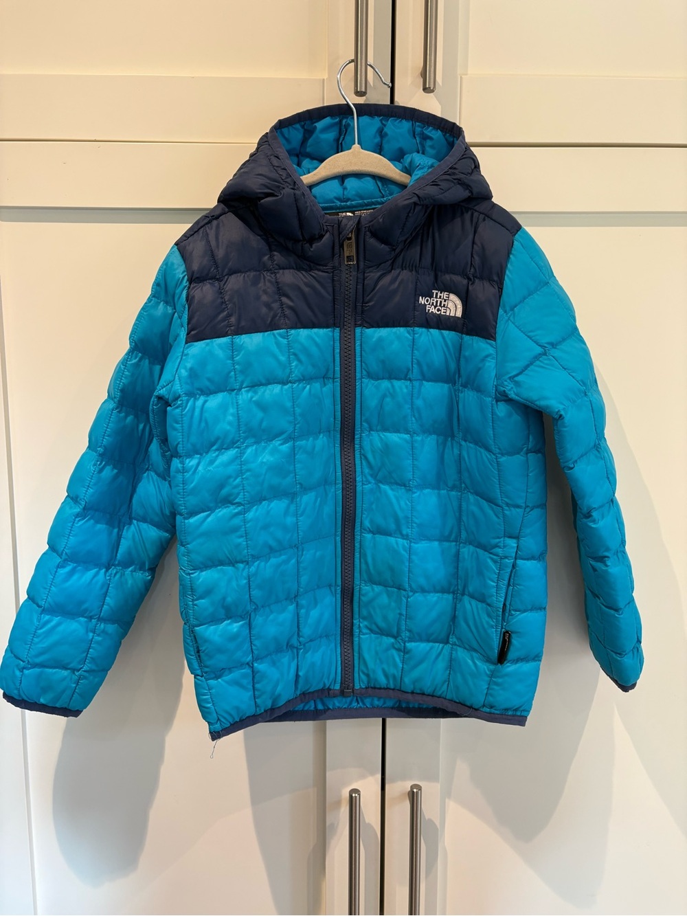 The North Face Teal and Navy ThermoBall Eco Hooded Jacket Size 6T